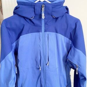 Women’s Patagonia wind breaker jacket!